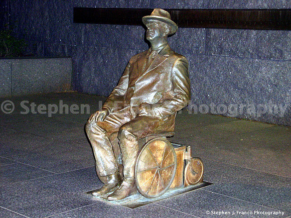 Roosevelt Statue at Memorial Park (landscape view) at Night